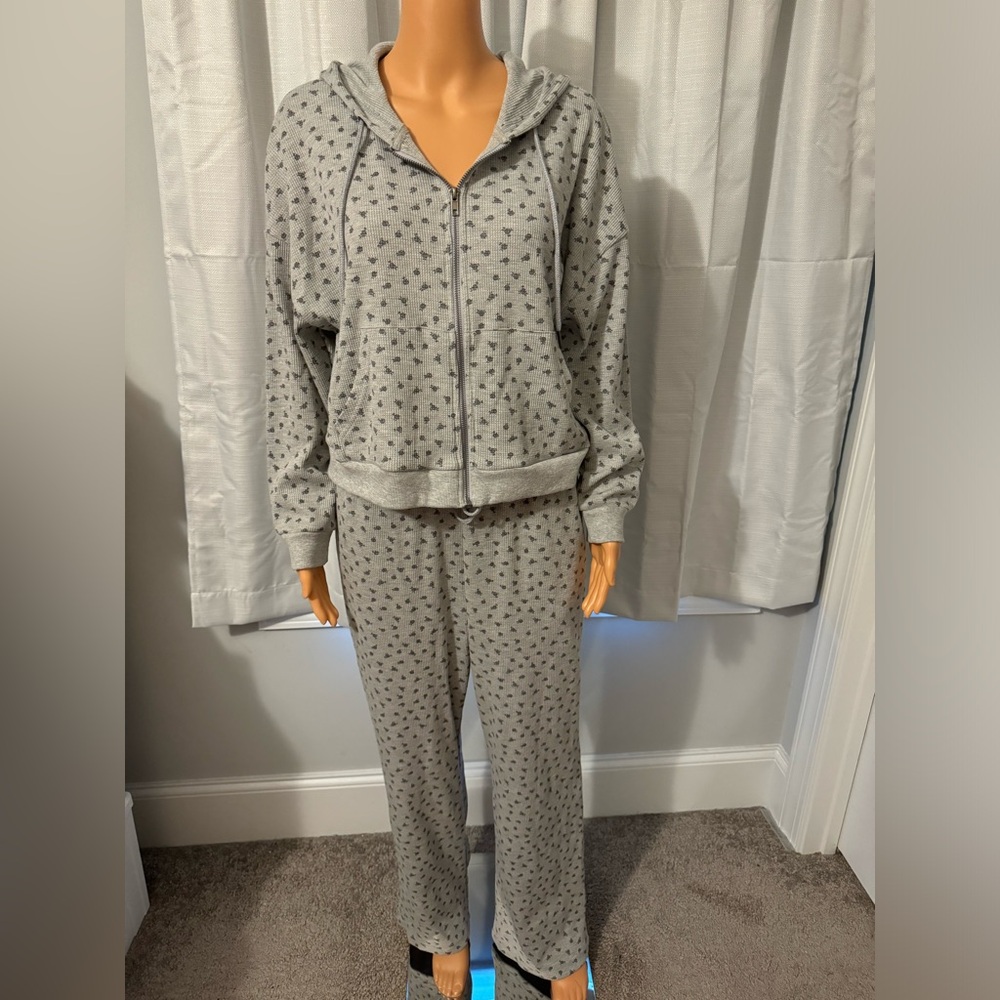 Great Olive & Oak size M gray waffle knit floral full zip hooded outfit set